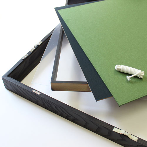 油彩額縁：角箱 黒（アクリル）13mmネジ付 | 額縁通販・画材通販